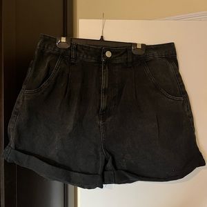Bluenotes mom shorts (NWOT)